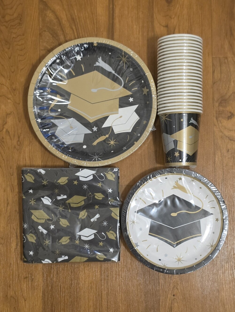 Graduation Party Tableware Set - Gold & Black